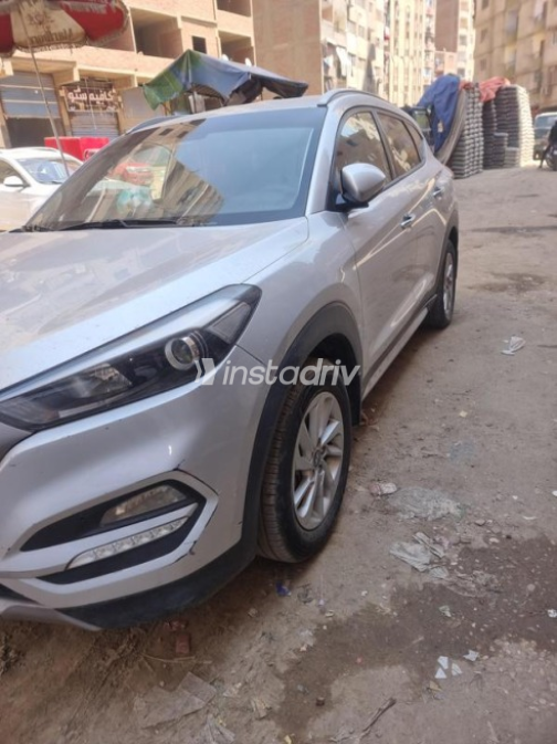 Hyundai Tucson 2018 White Used for Sale - 2