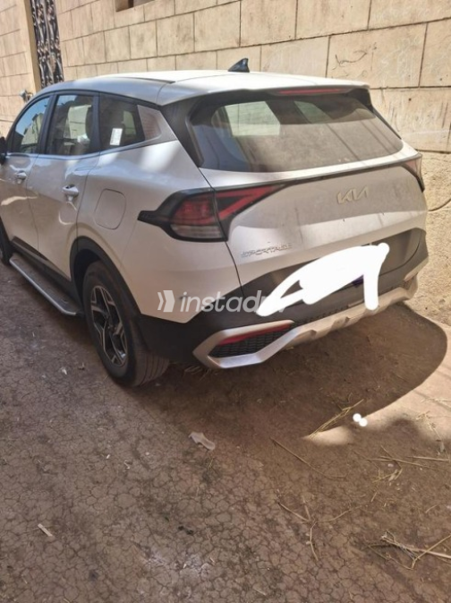 Kia Sportage 2023 White Used for Sale - 1