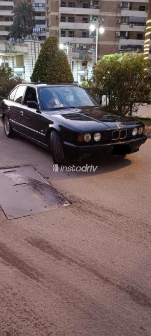 BMW 520 1992 Black Used for Sale - 1