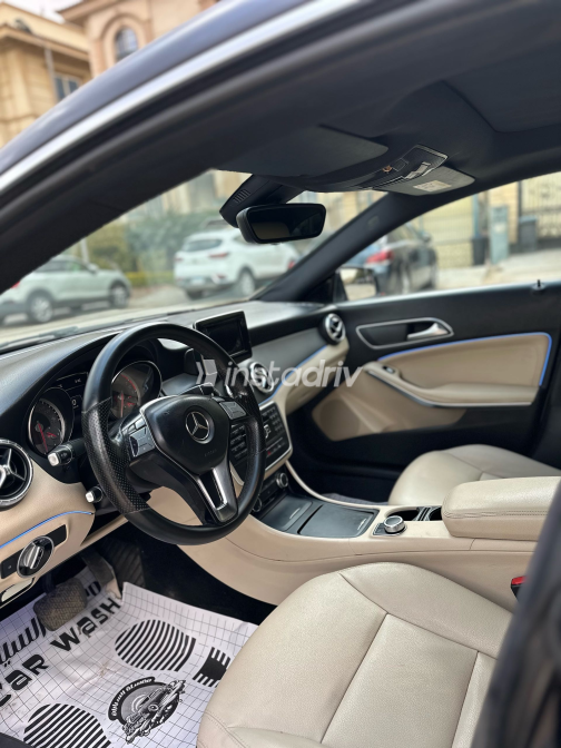 Mercedes CLA 200 2014 Purple Used for Sale - 9