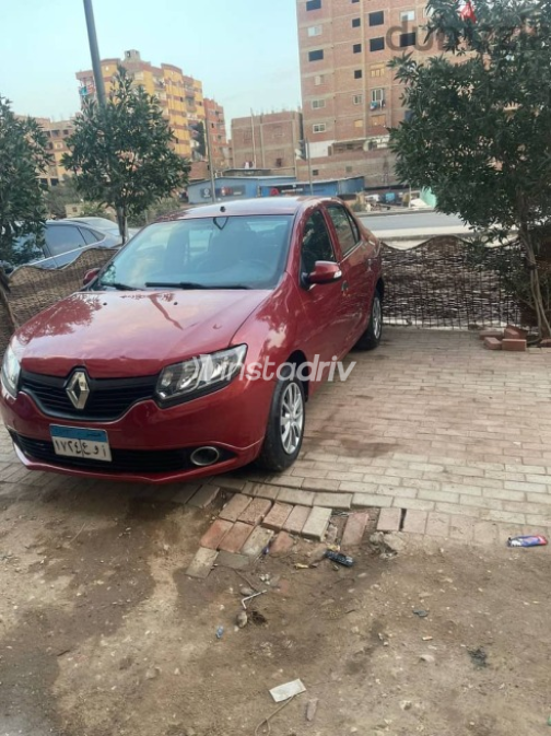 Renault Logan 2017 Red Used for Sale - 5