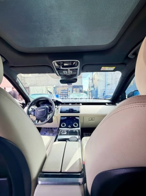 Land Rover Velar 2020 Gray Used for Sale - 2