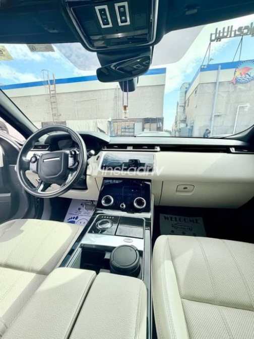 Land Rover Velar 2020 Gray Used for Sale - 7