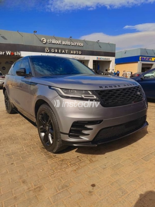 Land Rover Velar 2020 Gray Used for Sale - 10