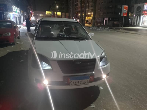 اسبيرانزا A516 2010 أبيض مستعملة للبيع - 1
