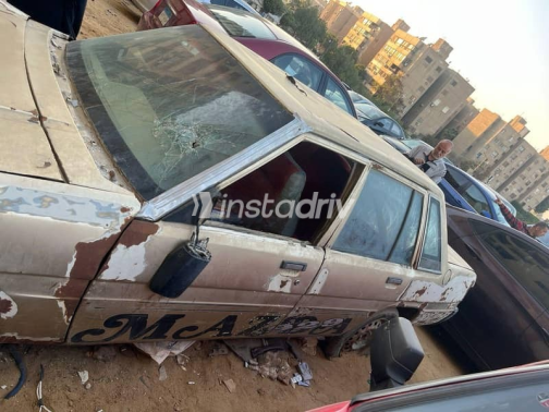 Mazda 929 1982 Gold Used for Sale - 1