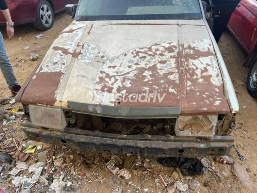 Mazda 929 1982 Gold Used for Sale - 2