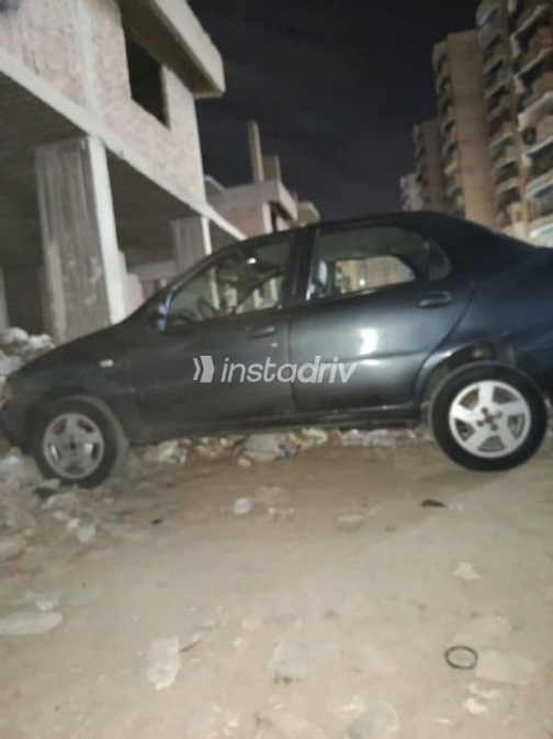 Fiat Siena 2002 Gray Used for Sale - 4