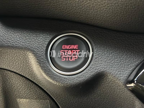 كيا K3 2025 أبيض مستعملة للبيع - 8