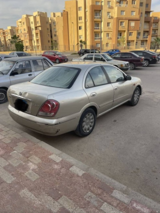 Nissan Sunny 2012 Gold Used for Sale