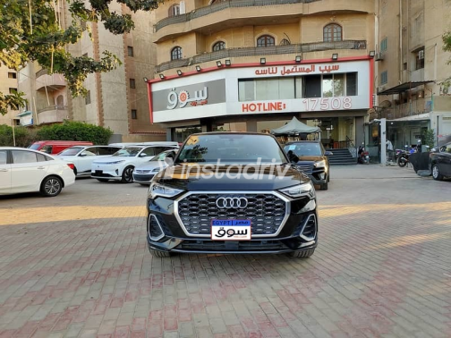 Audi Q3 2023 Black Used for Sale - 1