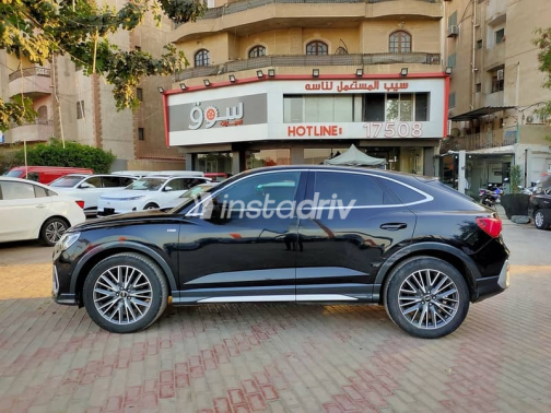 Audi Q3 2023 Black Used for Sale - 2