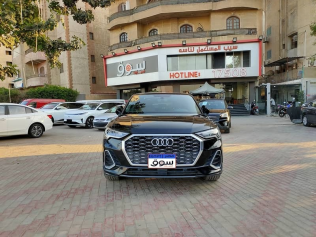 Audi Q3 2023 Black Used for Sale