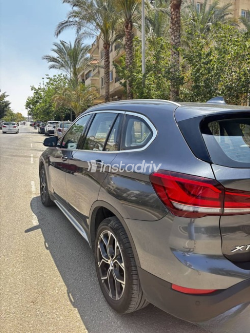 بي ام دبليو X1 2021 فضي مستعملة للبيع - 4