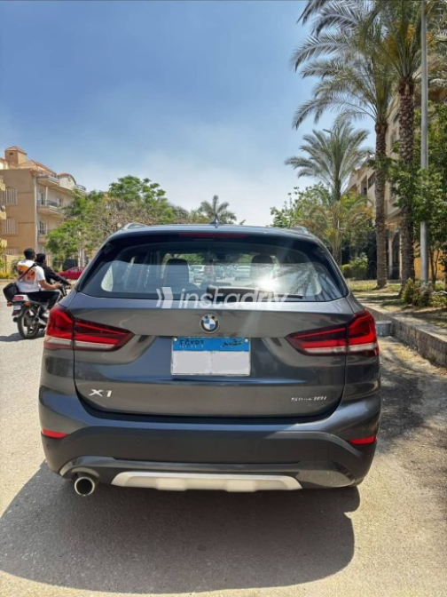 بي ام دبليو X1 2021 فضي مستعملة للبيع - 5
