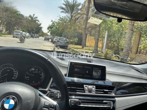 بي ام دبليو X1 2021 فضي مستعملة للبيع - 6