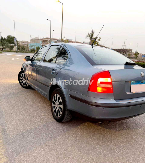 سكودا اوكتافيا 2008 أبيض مستعملة للبيع - 3