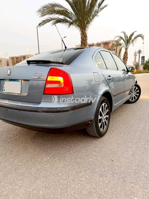 سكودا اوكتافيا 2008 أبيض مستعملة للبيع - 6