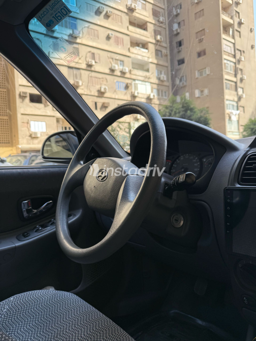 هيونداي فيرنا 2015 أسود مستعملة للبيع - 1