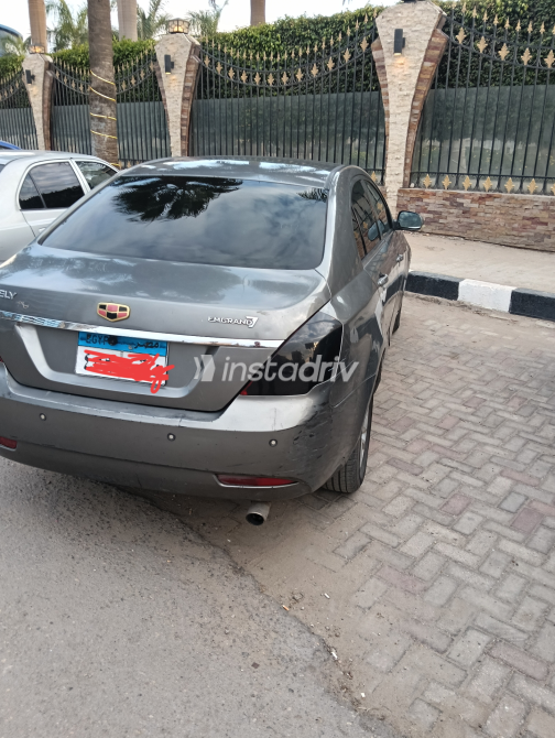 Geely Emgrand 2017 Gray Used for Sale - 2