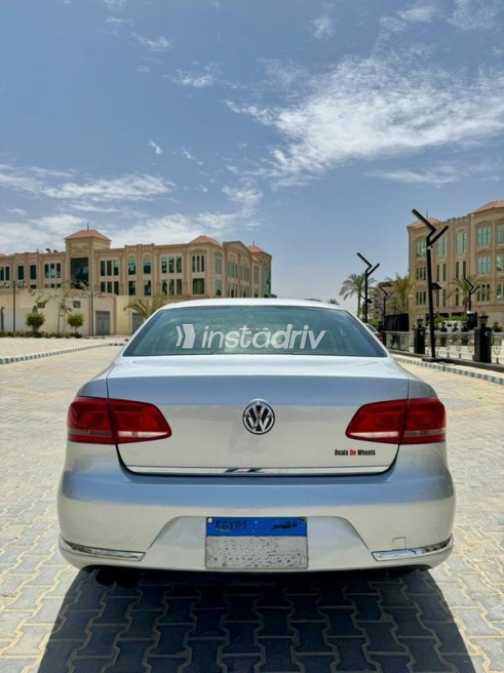 Volkswagen Passat 2011 Silver Used for Sale - 6