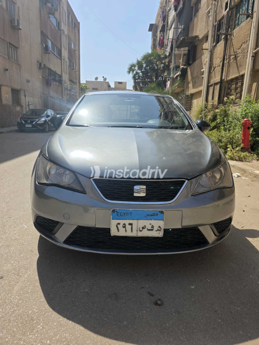Seat Ibiza 2015 White Used for Sale - 2