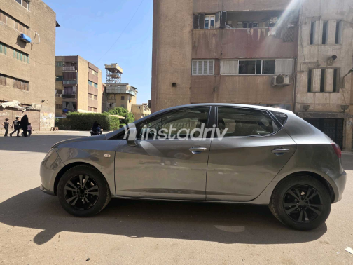 Seat Ibiza 2015 White Used for Sale - 4