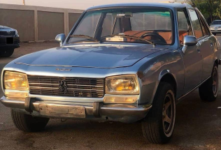 بيجو 504 1978 أزرق غامق مستعملة للبيع