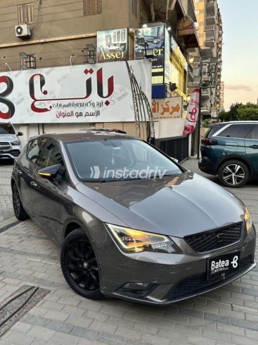 سيات ليون 2020 بني مستعملة للبيع - 1