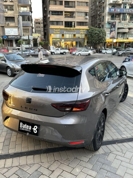 سيات ليون 2020 بني مستعملة للبيع - 8