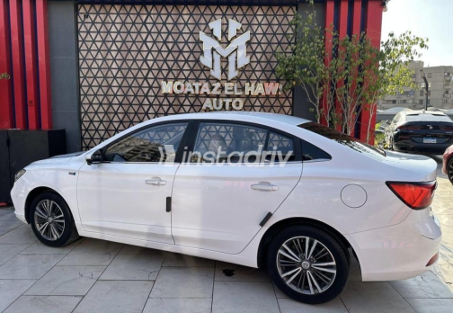 MG 5 2021 White Used for Sale - 3