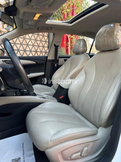 MG 5 2021 White Used for Sale - 4