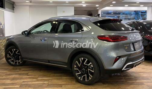 Kia Xceed 2023 Silver Used for Sale - 5