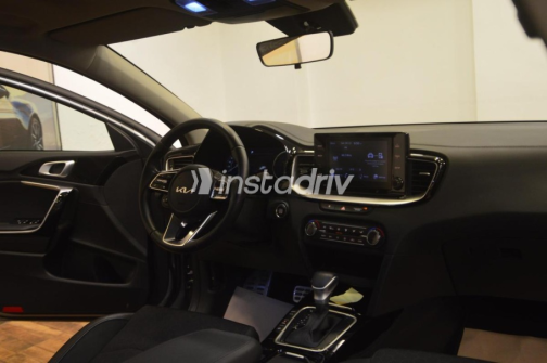 Kia Xceed 2023 Silver Used for Sale - 9