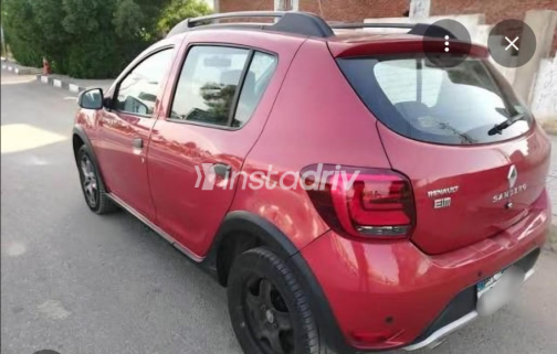Renault Sandero Step Way 2016 Red Used for Sale - 2