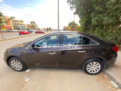 Chevrolet Cruze 2016 Brown Used for Sale - 4