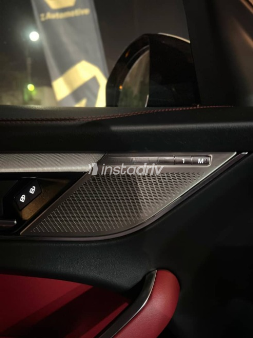 Jaguar F-Pace 2023 White Used for Sale - 10