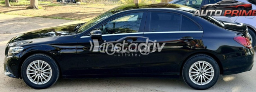 Mercedes C 180 2020 Black Used for Sale - 3