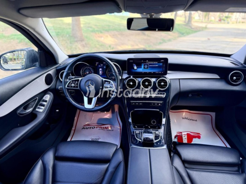 Mercedes C 180 2020 Black Used for Sale - 9