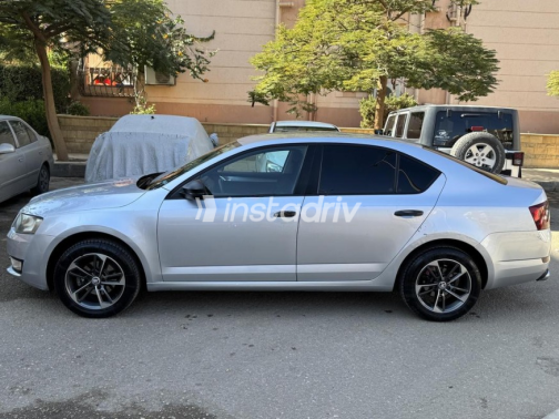 Skoda Octavia A7 2016 Silver Used for Sale - 2