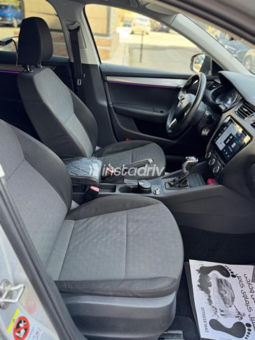 Skoda Octavia A7 2016 Silver Used for Sale - 7