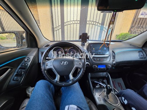 Hyundai IX 35 2015 White Used for Sale - 3