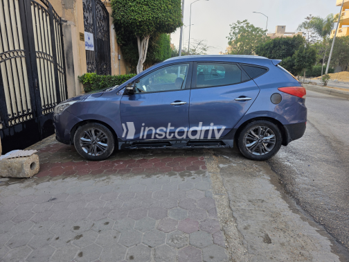 Hyundai IX 35 2015 White Used for Sale - 8