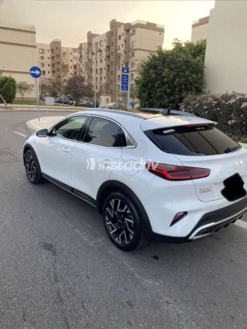 كيا اكسيد 2024 أبيض مستعملة للبيع - 3