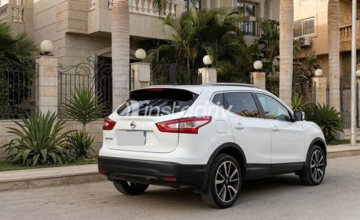 Nissan Qashqai 2018 White Used for Sale - 5