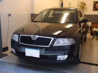 سكودا اوكتافيا 2006 أسود مستعملة للبيع