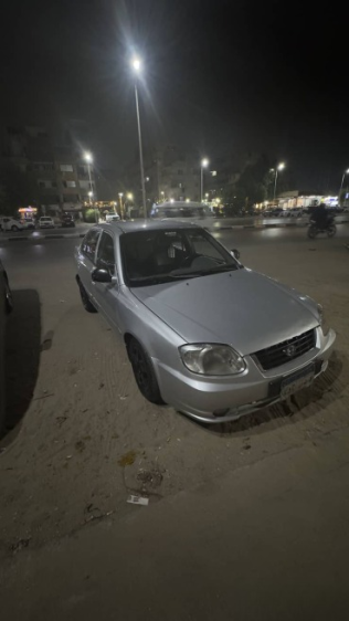 هيونداي فيرنا 2004 رمادي مستعملة للبيع