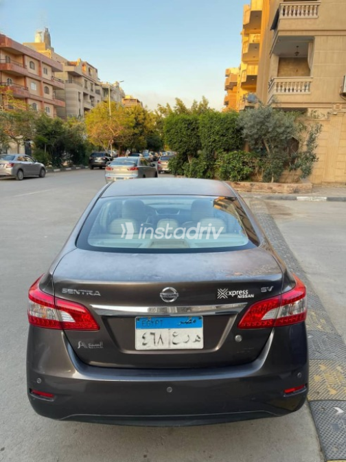 Nissan Sentra 2018 Gray Used for Sale - 6