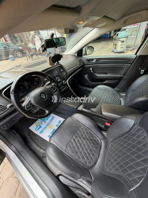 Renault Megane 2020 Silver Used for Sale - 7