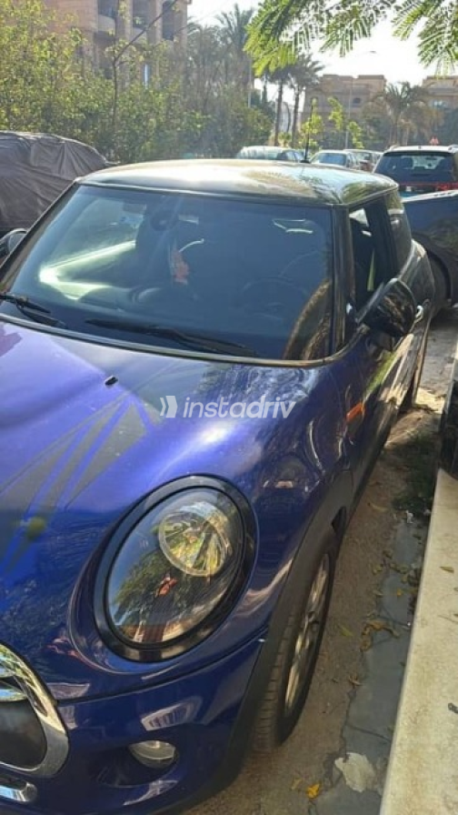 Mini Cooper 2019 Dark Blue Used for Sale - 3